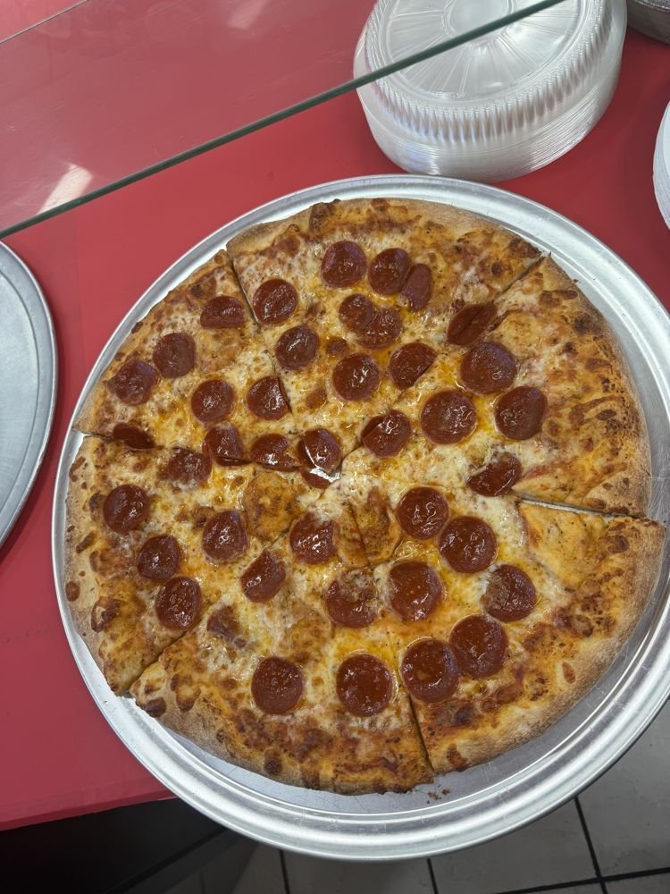 Fresh Pepperoni at Brooklyn Pizza, Palm Harbor